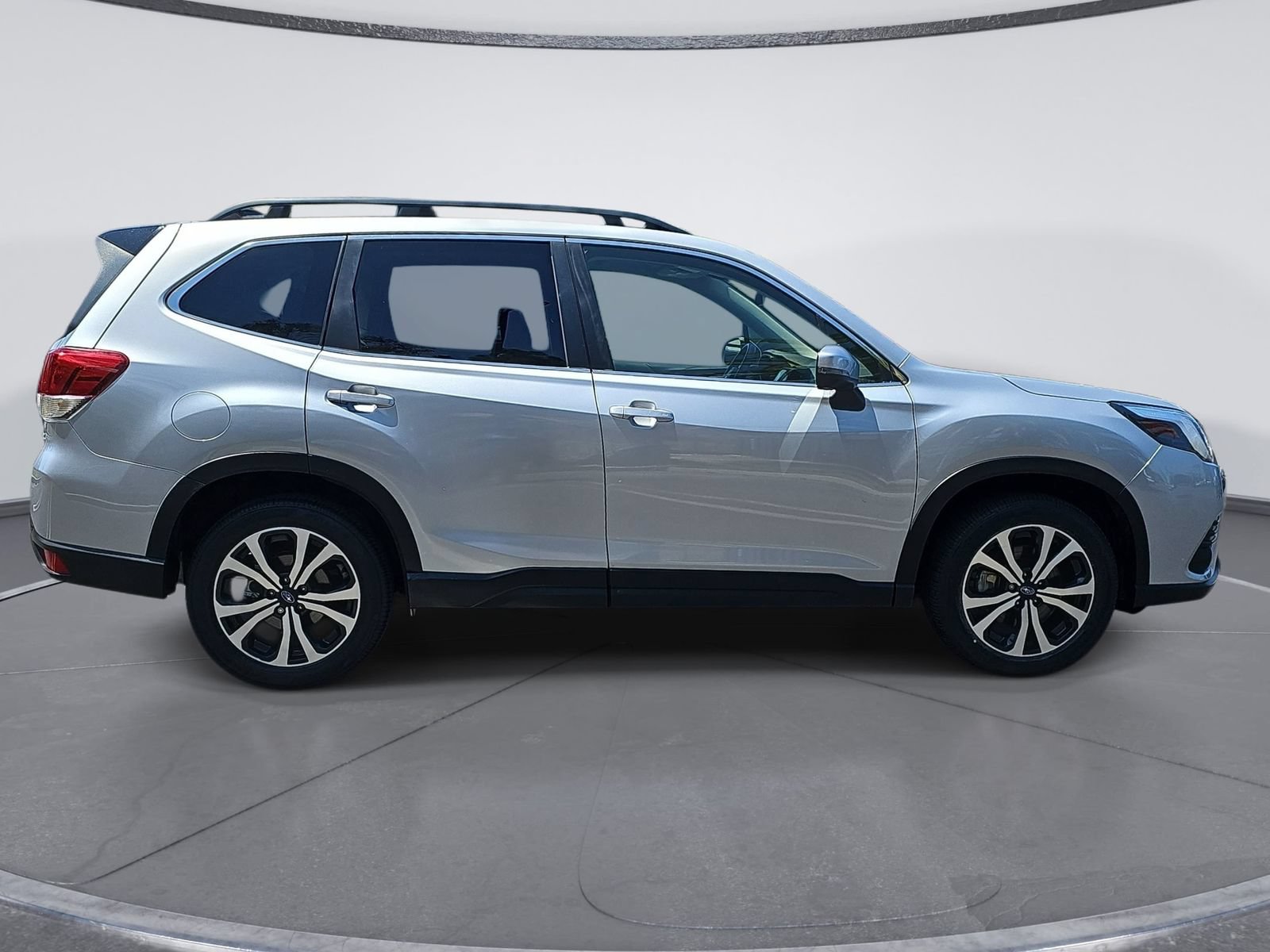 Certified 2024 Subaru Forester Limited AWD/4WD image 2
