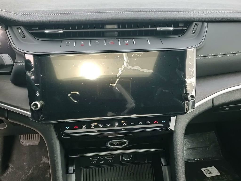 New 2026 Jeep Grand Cherokee L Limited image 28