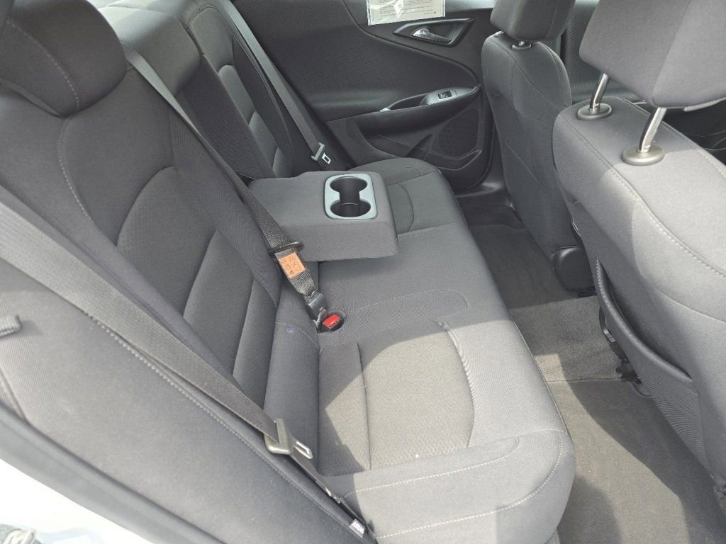 Used 2024 Chevrolet Malibu LT FWD image 17
