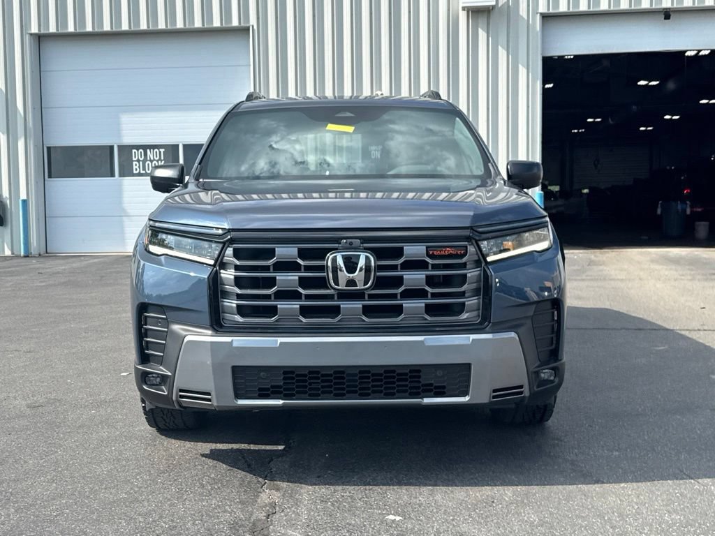 Certified 2026 Honda Pilot TrailSport image 2