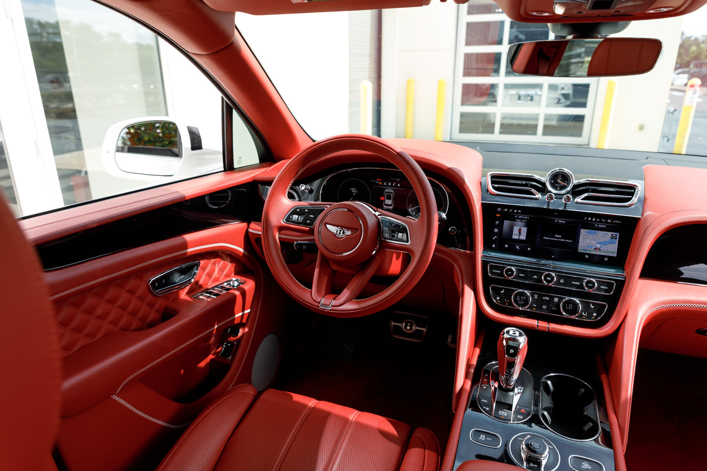 Used 2021 Bentley Bentayga AWD/4WD image 22