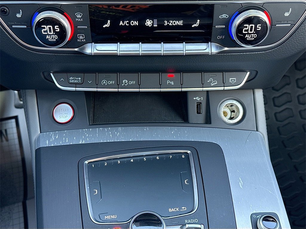 Used 2018 Audi SQ5 Prestige image 17