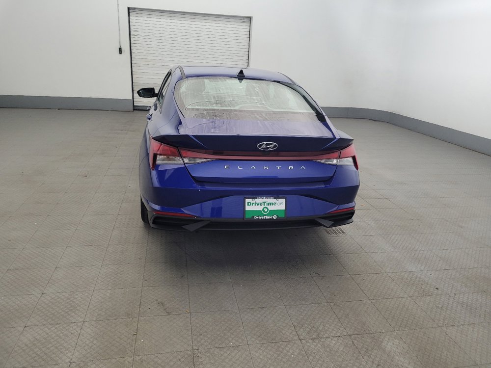 Used 2023 Hyundai Elantra SEL FWD image 6
