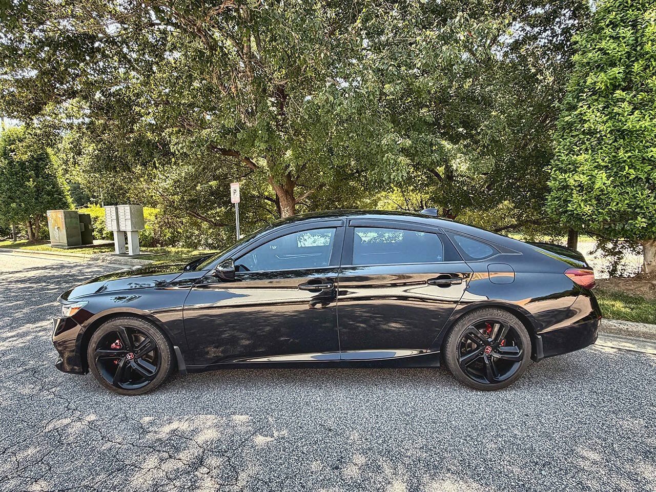 Used 2022 Honda Accord Sport image 7