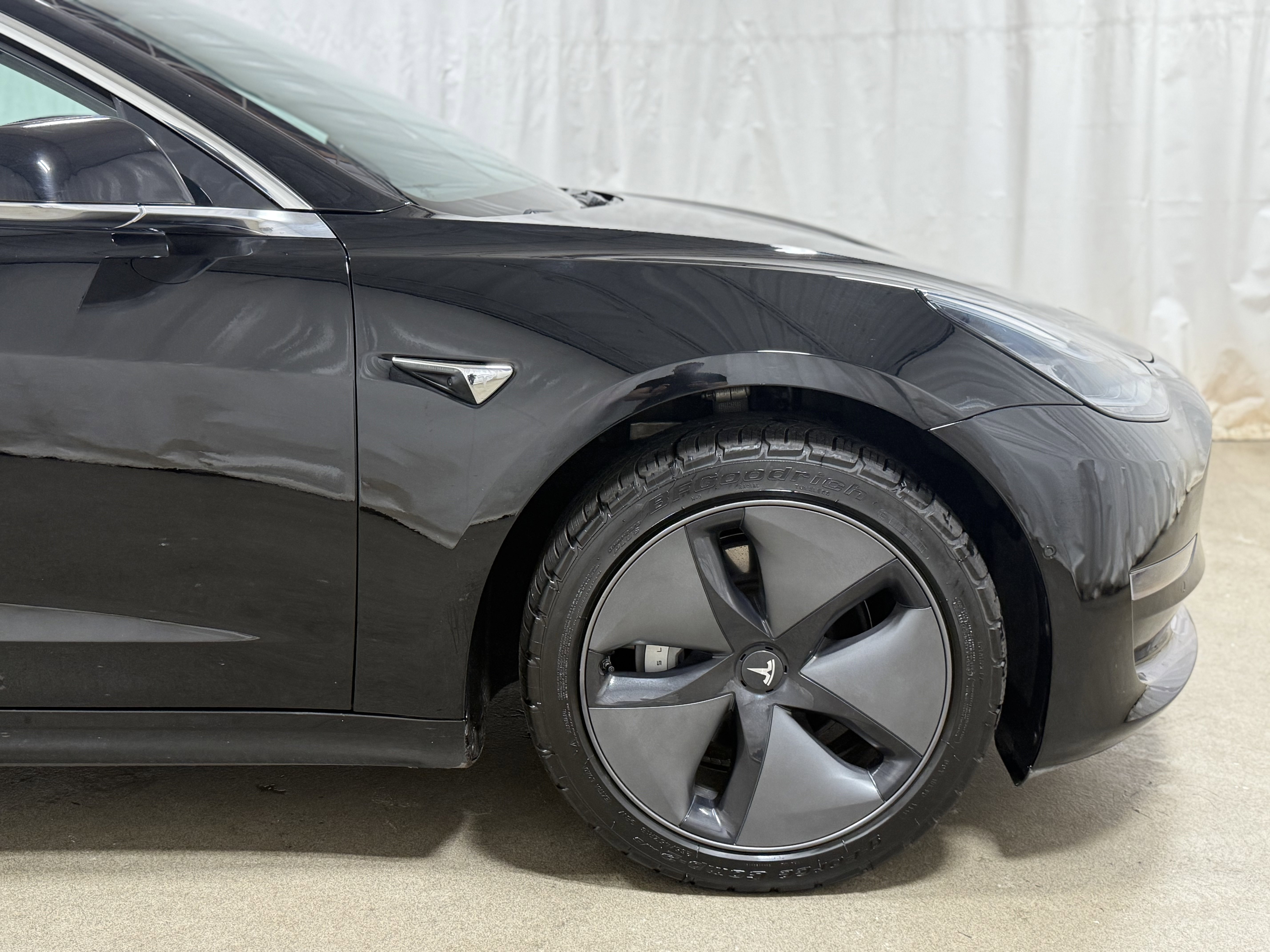 Used 2018 Tesla Model 3 Long Range image 28