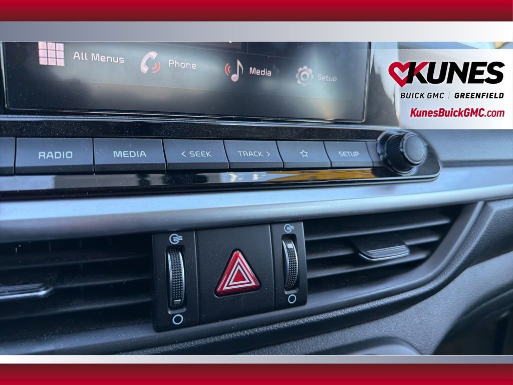 Used 2024 Kia Forte LXS image 37