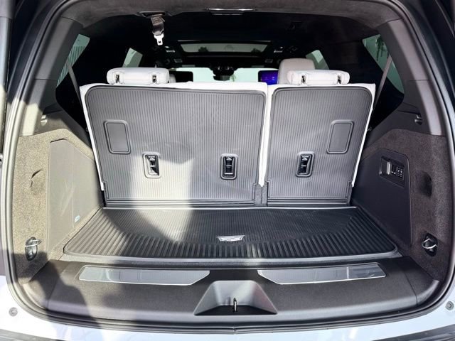 New 2026 Cadillac Escalade Platinum Luxury w/ LPO, Floor Liner Package image 46