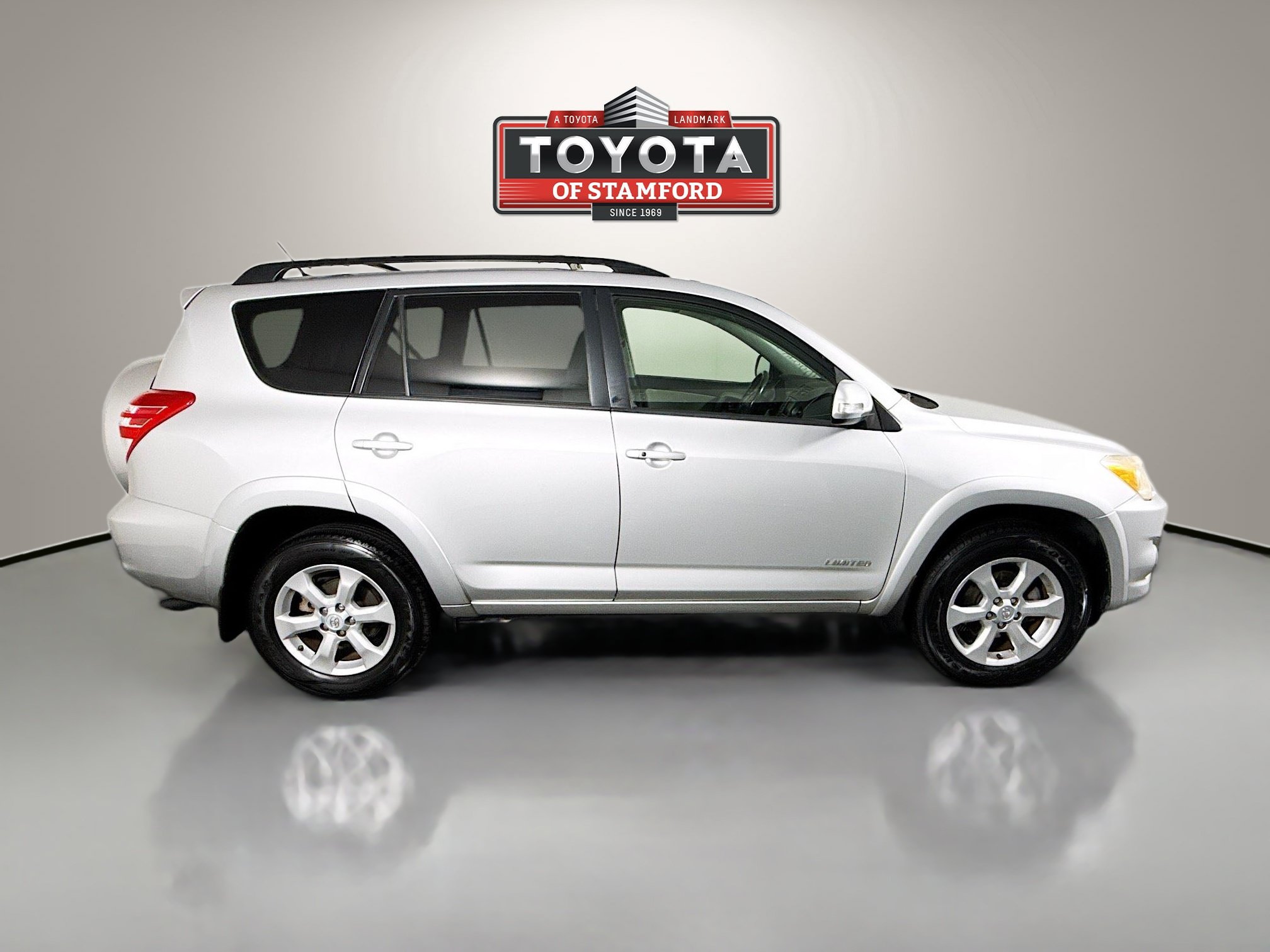 Used 2009 Toyota RAV4 Limited AWD/4WD image 8