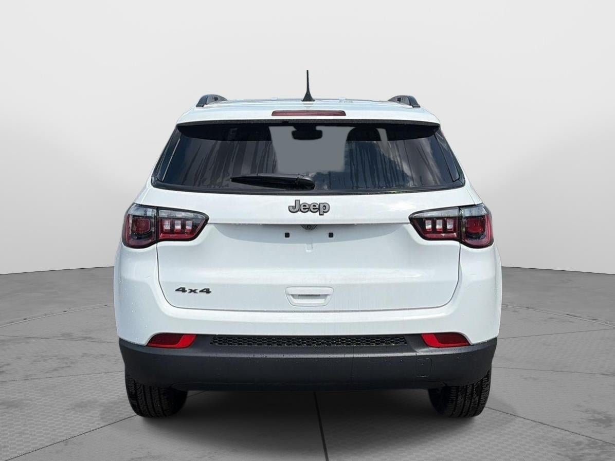 New 2026 Jeep Compass Latitude AWD/4WD image 6