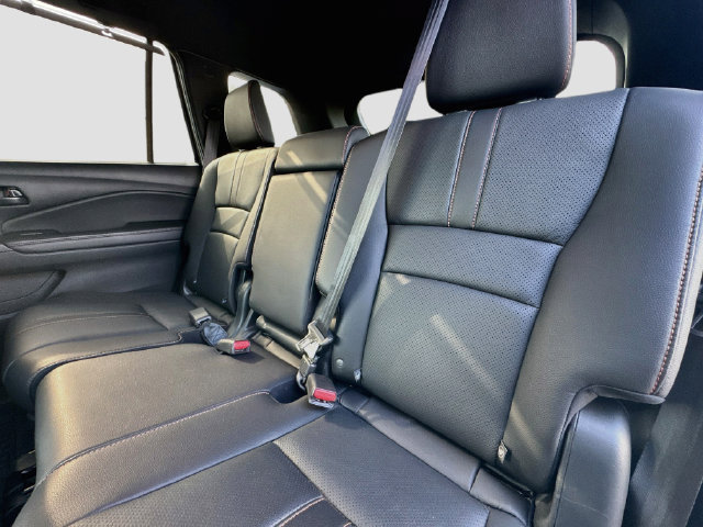 Certified 2023 Honda Passport TrailSport image 30