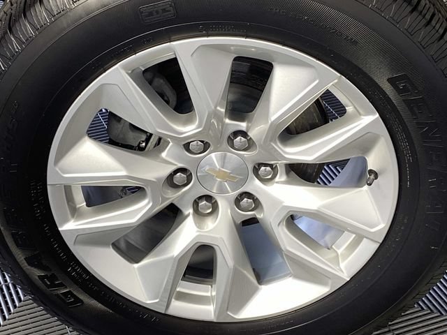 Used 2024 Chevrolet Silverado 1500 Custom AWD/4WD image 29
