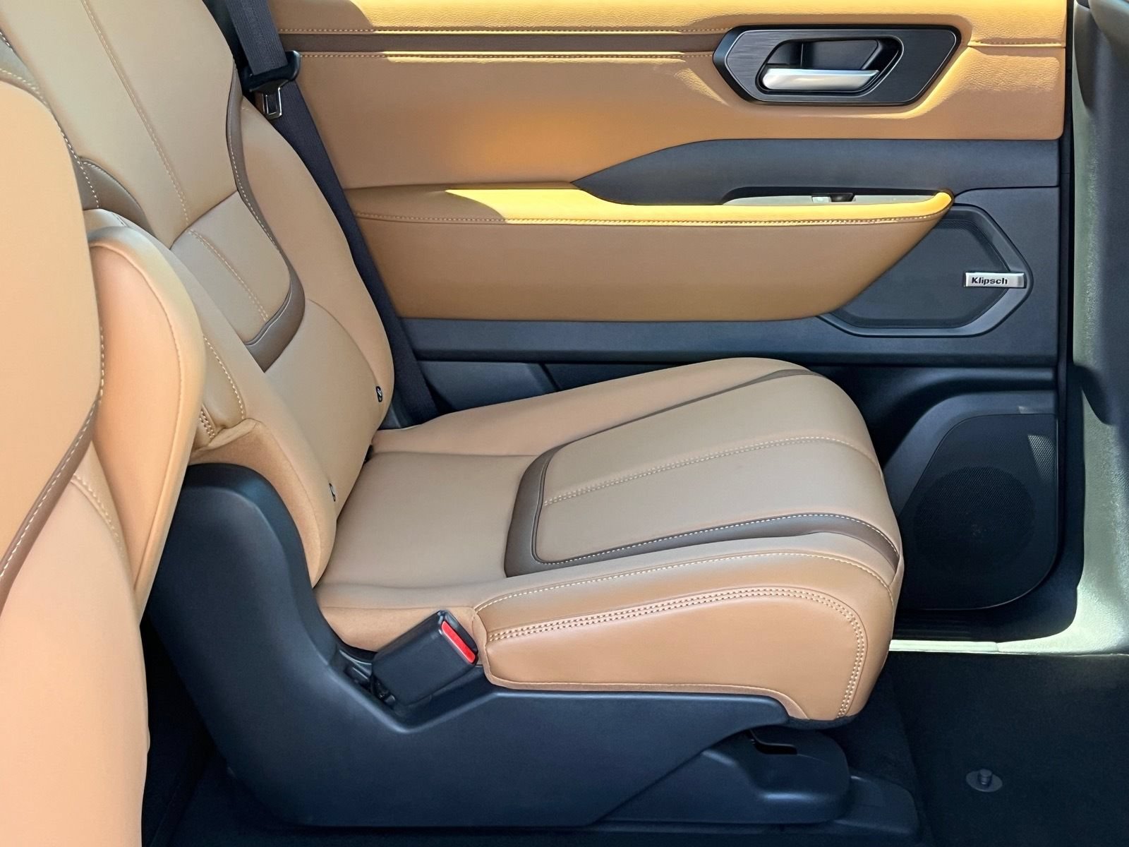 New 2026 Nissan Armada SL w/ Captain's Chari Seat Package AWD/4WD image 11