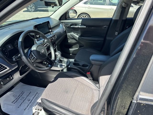 Used 2021 Kia Seltos S FWD image 13