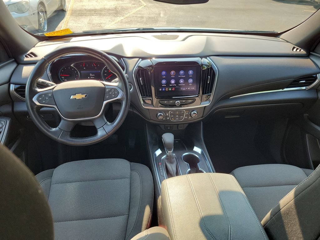 Used 2022 Chevrolet Traverse LT FWD image 12