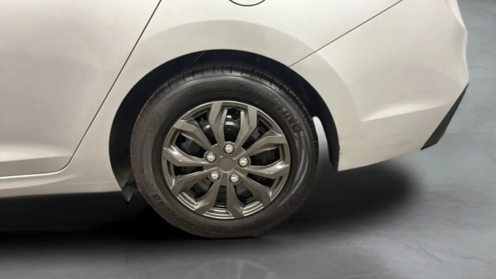 Used 2020 Hyundai Accent SE w/ Cargo Package FWD image 26