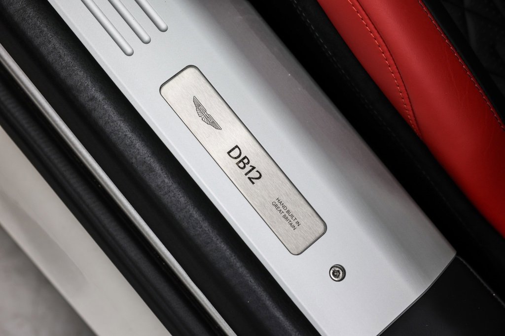 Used 2025 Aston Martin DB12 Coupe image 10