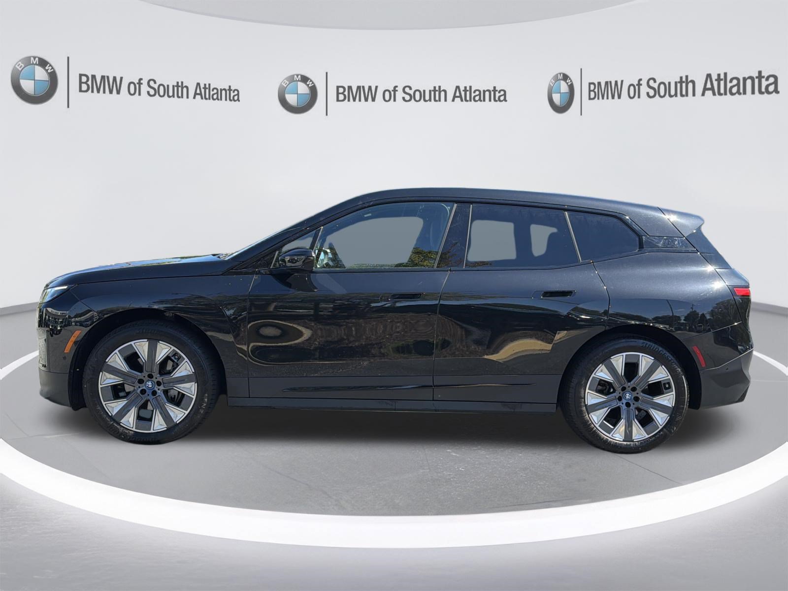 Certified 2024 BMW iX xDrive50 w/ Premium Package AWD/4WD image 22