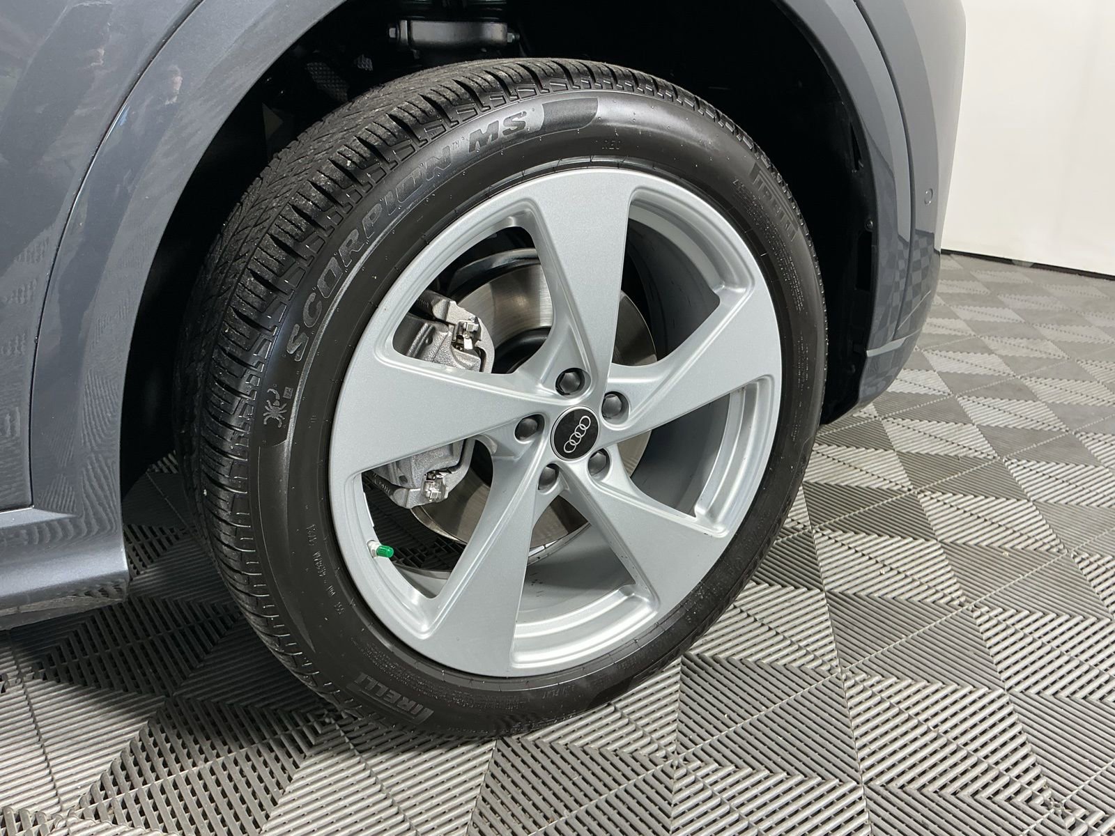 Used 2025 Audi Q5 Premium Plus w/ Premium Plus image 11