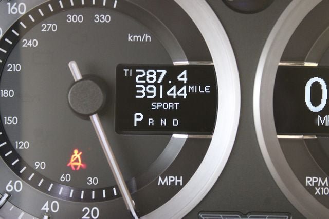 Used 2012 Aston Martin Rapide RWD image 6