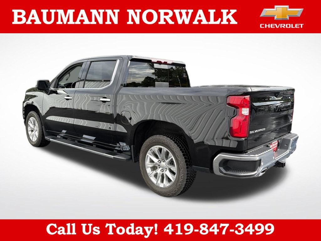 Used 2021 Chevrolet Silverado 1500 LTZ AWD/4WD image 3