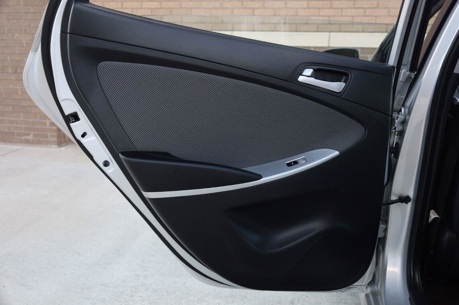 Used 2013 Hyundai Accent GS FWD image 19