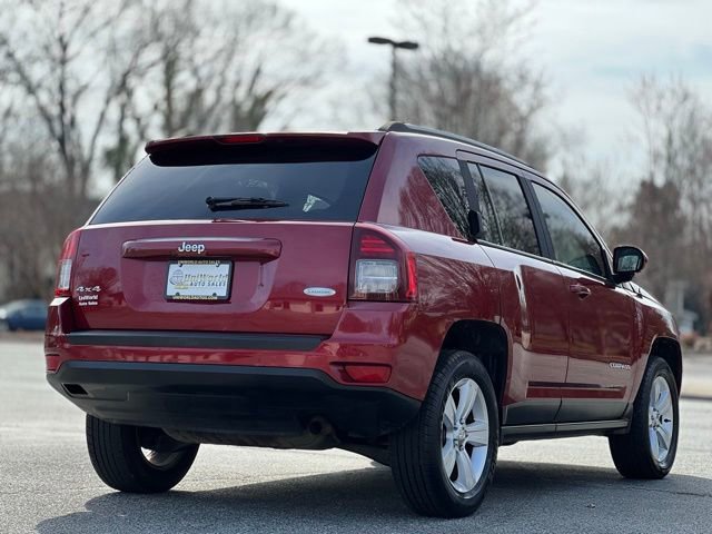Used 2016 Jeep Compass Latitude image 5
