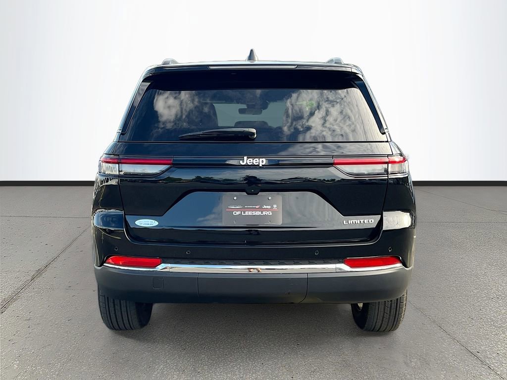 Certified 2025 Jeep Grand Cherokee Limited w/ Trailer Tow Package RWD image 6