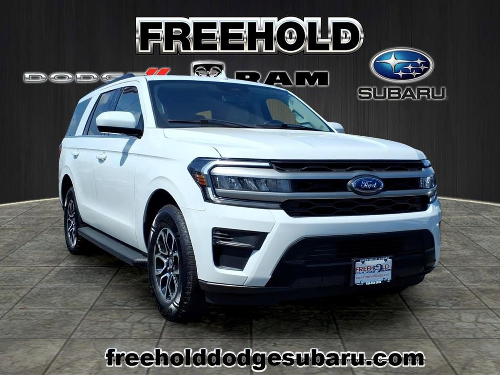 Used 2024 Ford Expedition XLT