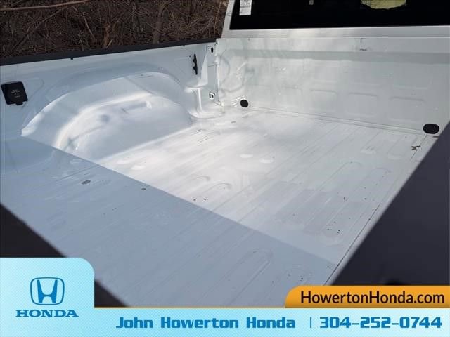 Used 2022 RAM 2500 Big Horn w/ Cold Weather Group image 9