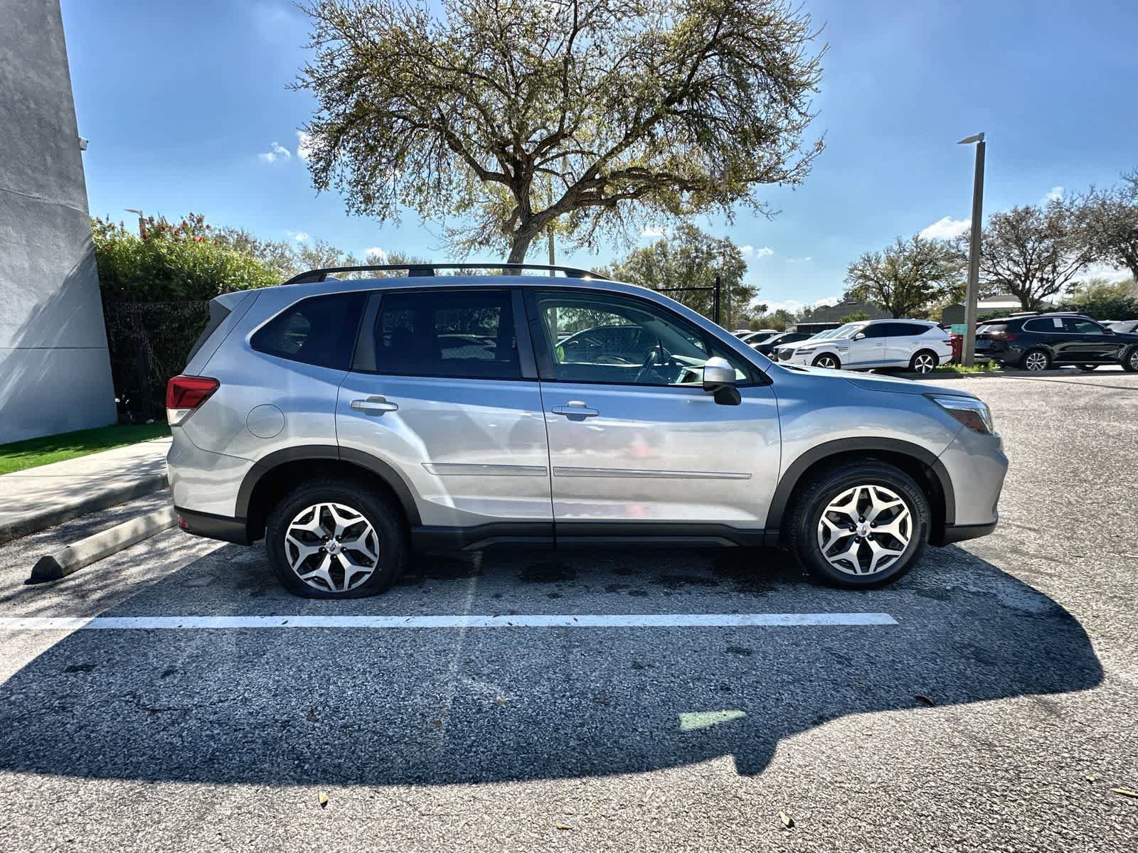 Used 2020 Subaru Forester Premium image 10