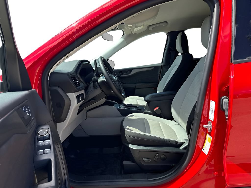 Used 2024 Ford Escape Active w/ Tech Pack #1 AWD/4WD image 11