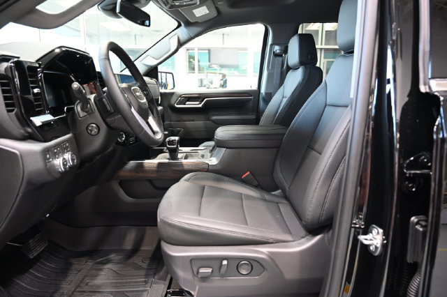 New 2026 GMC Sierra 1500 SLT w/ SLT Premium Plus Package AWD/4WD image 12
