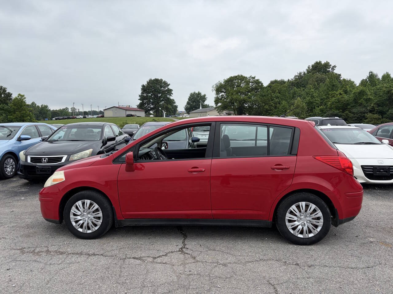 Used 2009 Nissan Versa 1.8 S w/ PWR Pkg FWD image 3