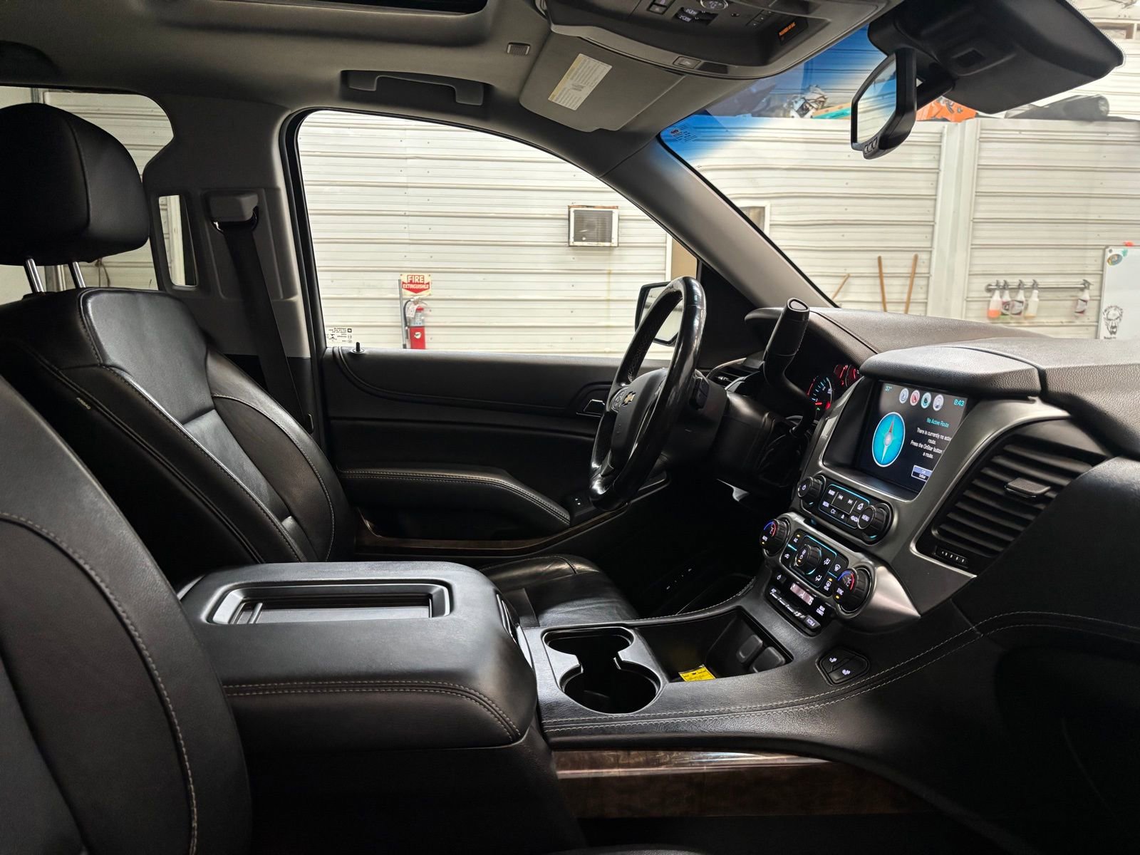 Used 2018 Chevrolet Tahoe LT w/ Luxury Package AWD/4WD image 30