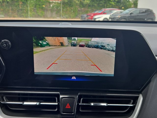 Used 2025 Chevrolet TrailBlazer LT AWD/4WD image 19