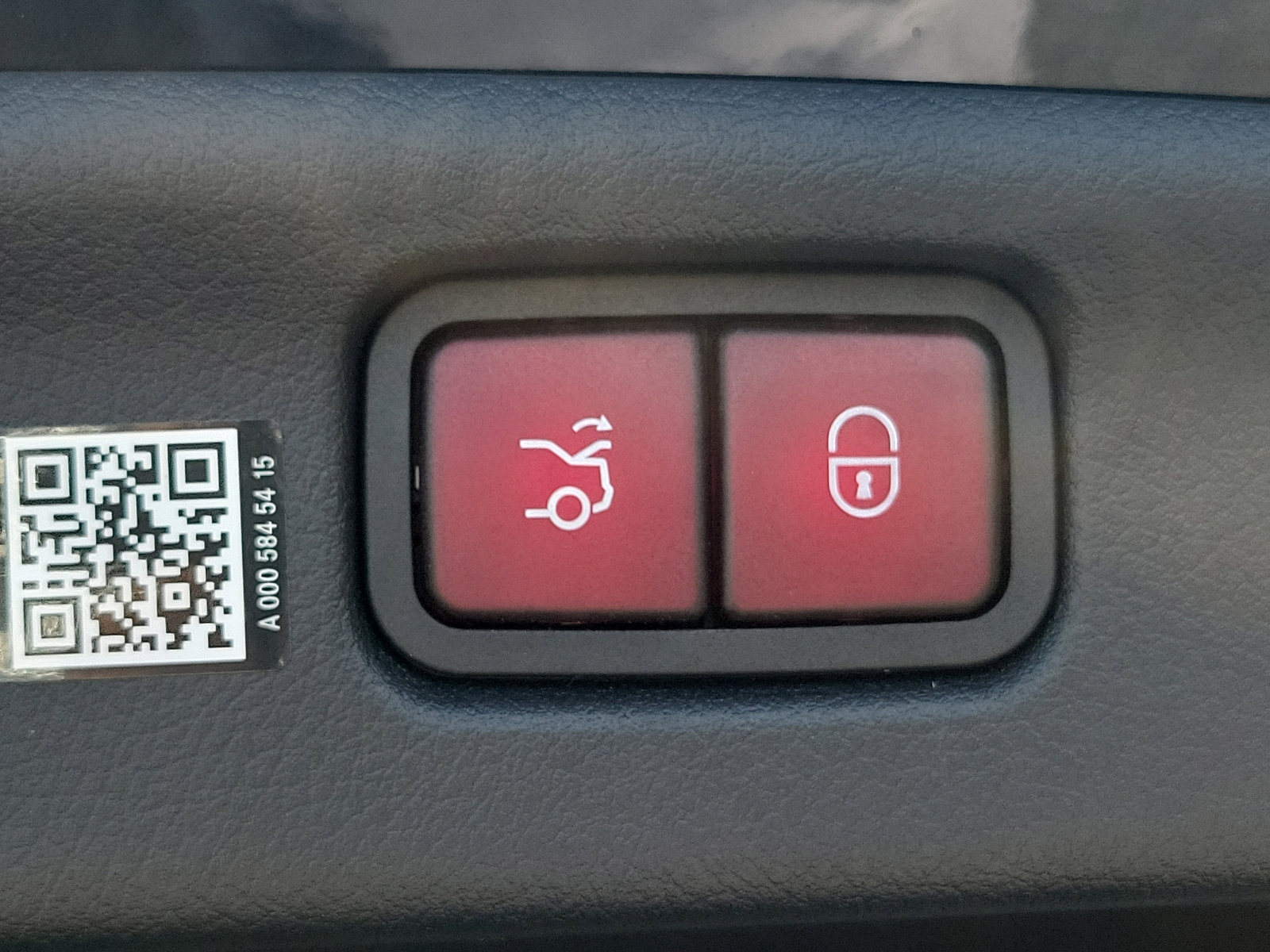 Certified 2024 Mercedes-Benz C 300 image 28