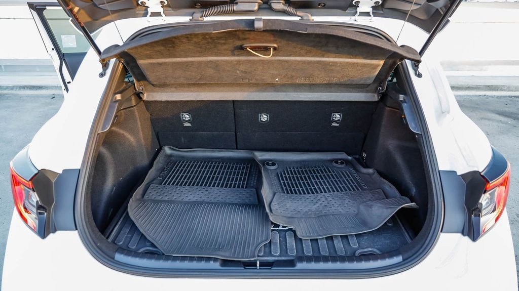 Used 2024 Toyota Corolla SE image 26