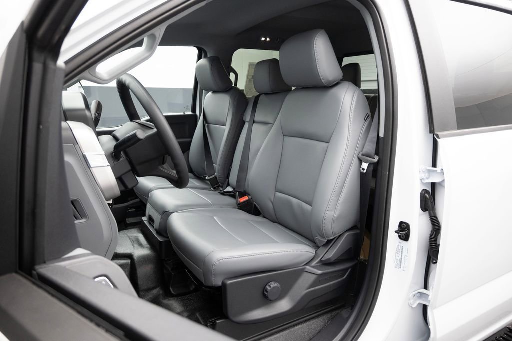 New 2026 Ford F550 XL image 10