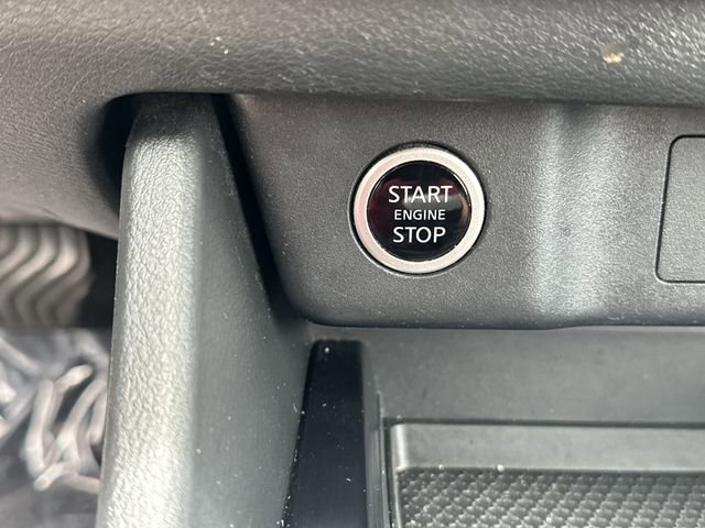 Certified 2023 Nissan Rogue SV FWD image 25