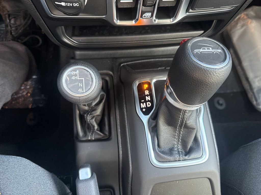 New 2025 Jeep Gladiator Sport image 14
