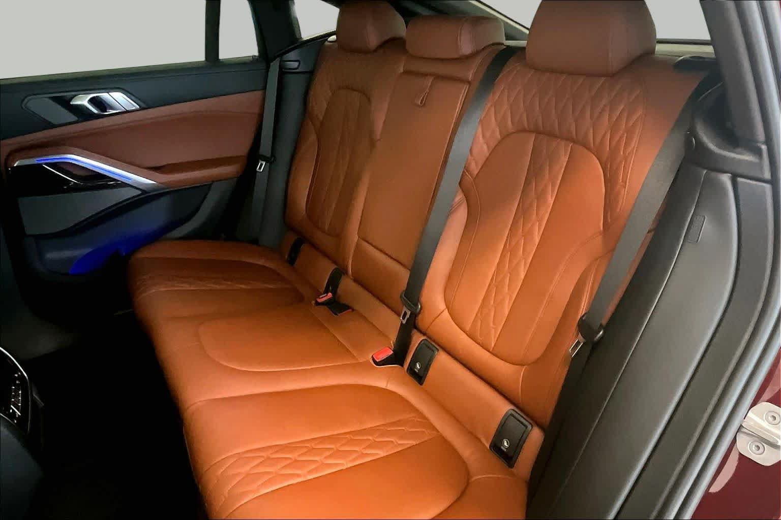 Used 2024 BMW X6 xDrive40i w/ Premium Package AWD/4WD image 17