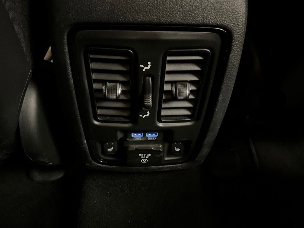 Certified 2022 Dodge Durango R/T w/ Blacktop Package image 14