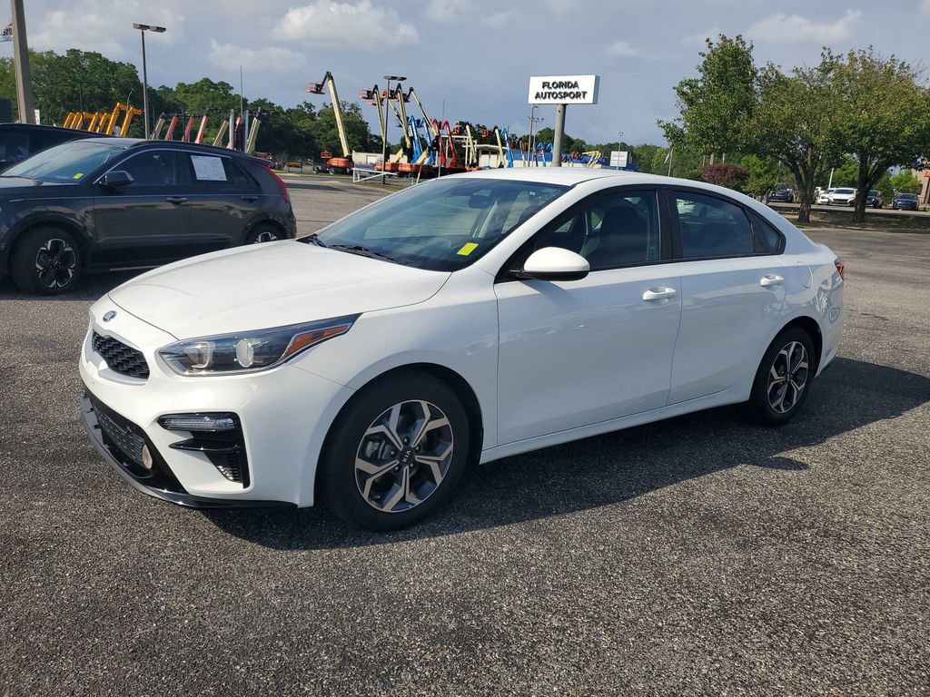 Used 2021 Kia Forte LXS FWD image 2