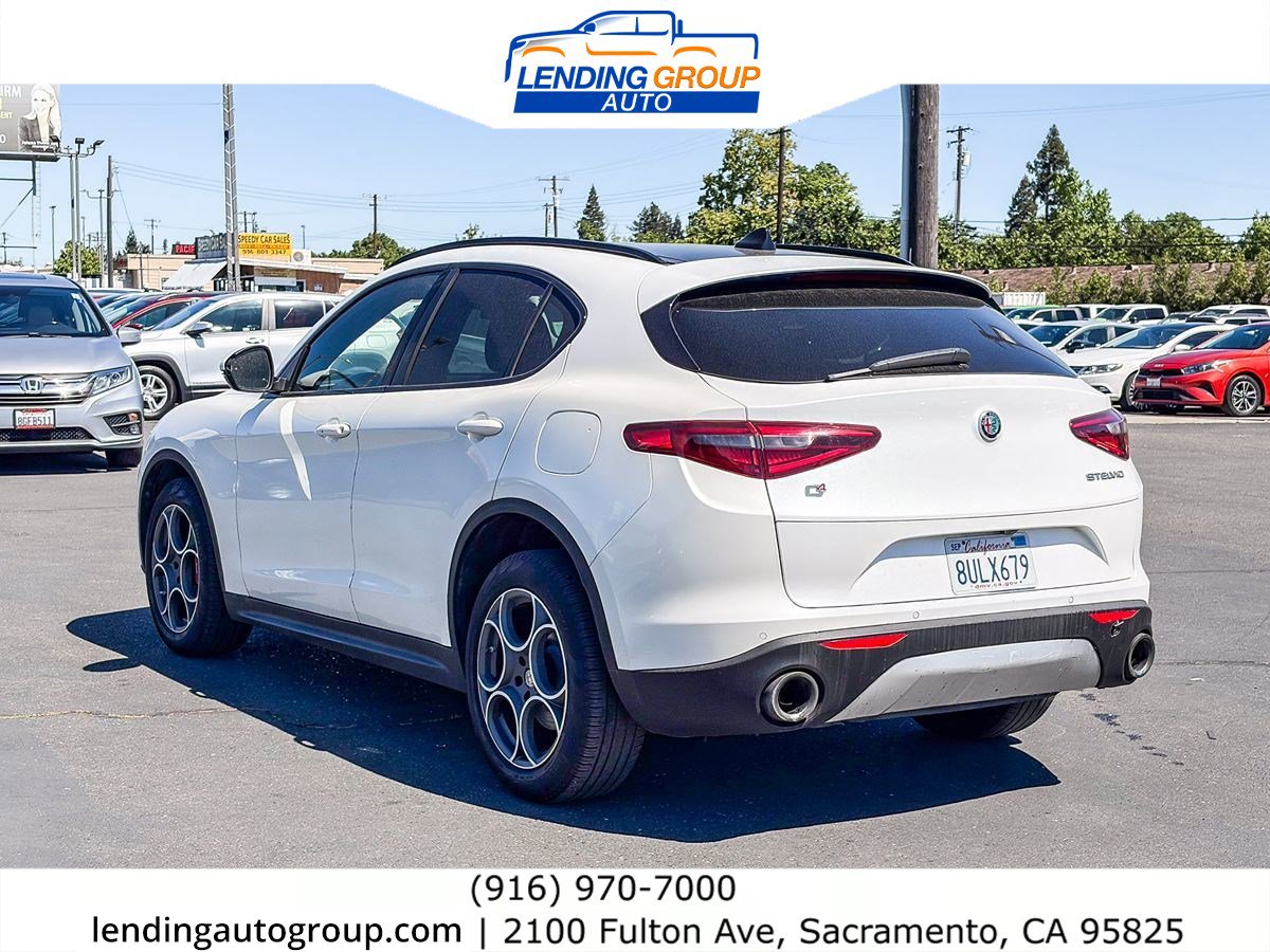Used 2018 Alfa Romeo Stelvio Ti Sport AWD/4WD image 2
