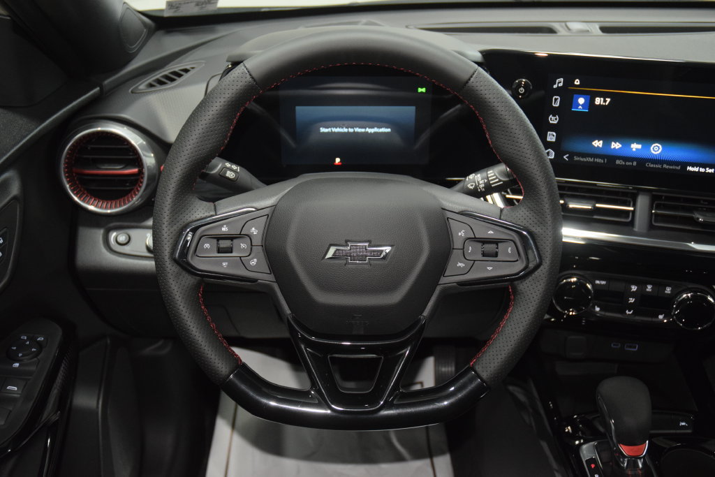 New 2026 Chevrolet Trax RS w/ Sunroof Package FWD image 35
