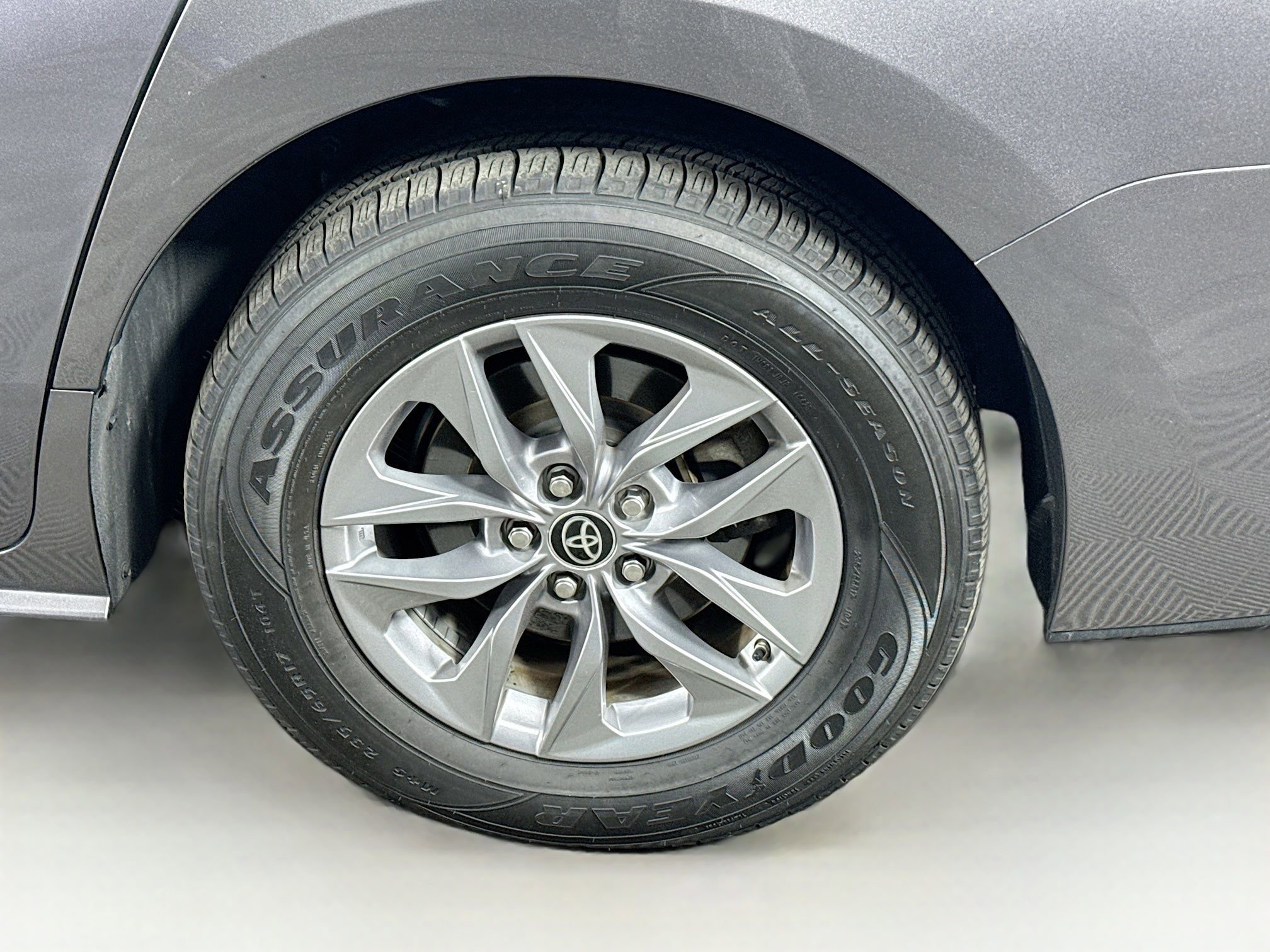 Certified 2022 Toyota Sienna XLE image 9