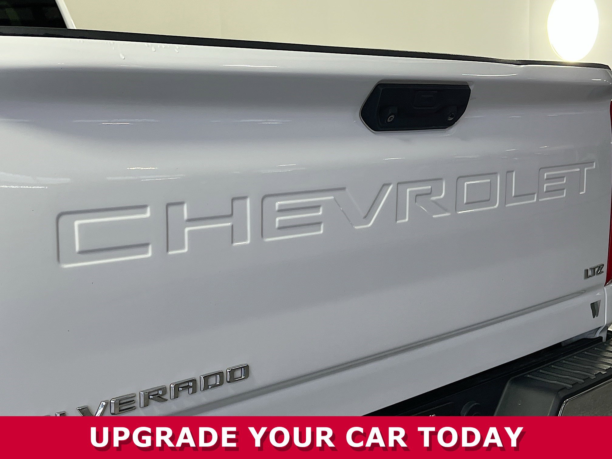 Used 2020 Chevrolet Silverado 2500 LTZ w/ LTZ Premium Package image 33