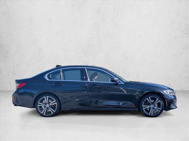 Used 2022 BMW 330i xDrive Sedan w/ Premium Package 2 AWD/4WD image 4