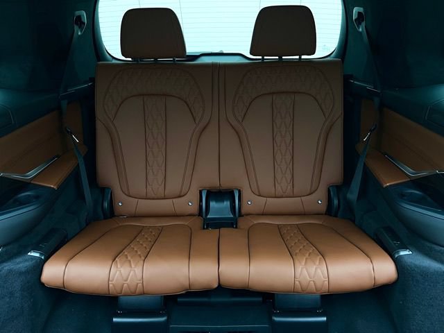 New 2027 BMW X7 M60i AWD/4WD image 16