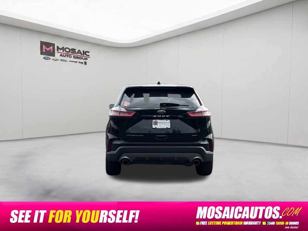 Used 2021 Ford Edge Titanium AWD/4WD image 6